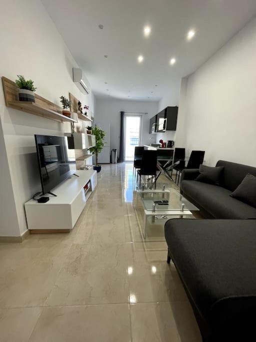 Brand New Appartement Of Two Bedrooms In Sliema Ngoại thất bức ảnh