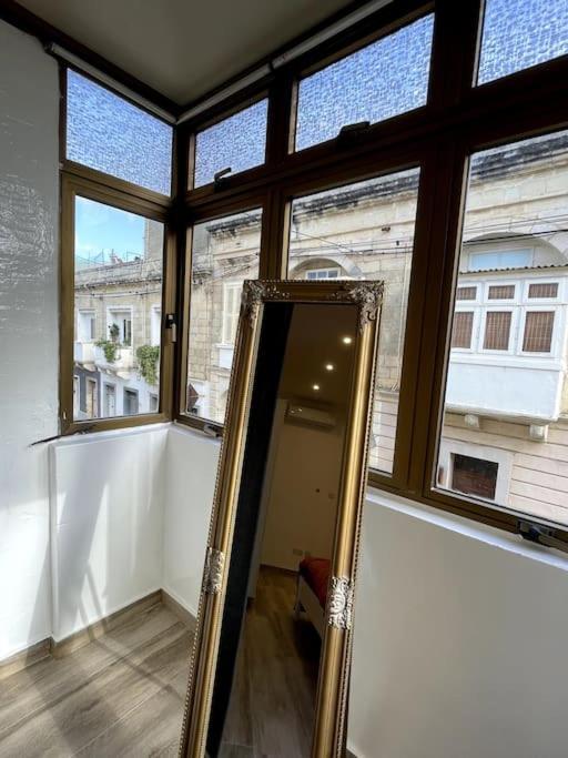 Brand New Appartement Of Two Bedrooms In Sliema Ngoại thất bức ảnh