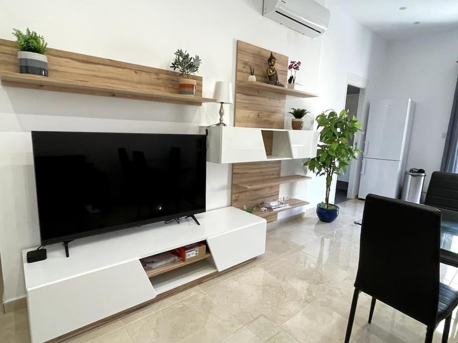 Brand New Appartement Of Two Bedrooms In Sliema Ngoại thất bức ảnh