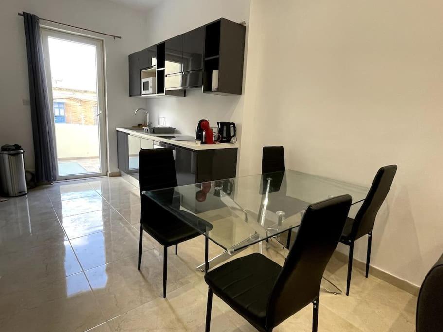 Brand New Appartement Of Two Bedrooms In Sliema Ngoại thất bức ảnh