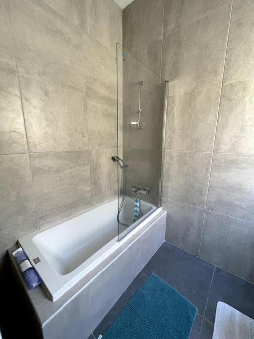 Brand New Appartement Of Two Bedrooms In Sliema Ngoại thất bức ảnh